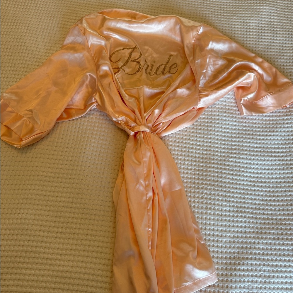 “Bride” Peach Satin Robe - Wedding Getting Ready - Picture 2 of 4